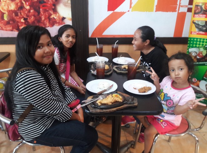 Dell Cafe: Santai di Plered dengan Kopi yang Menggoda